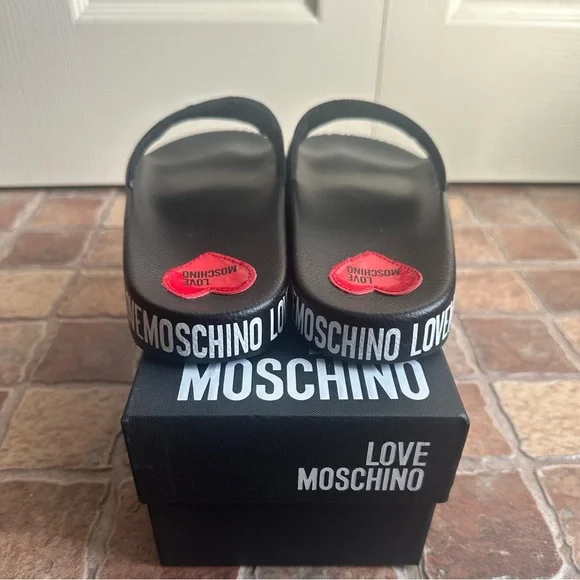 Love Moschino Logo Slides - Picture 5 of 13